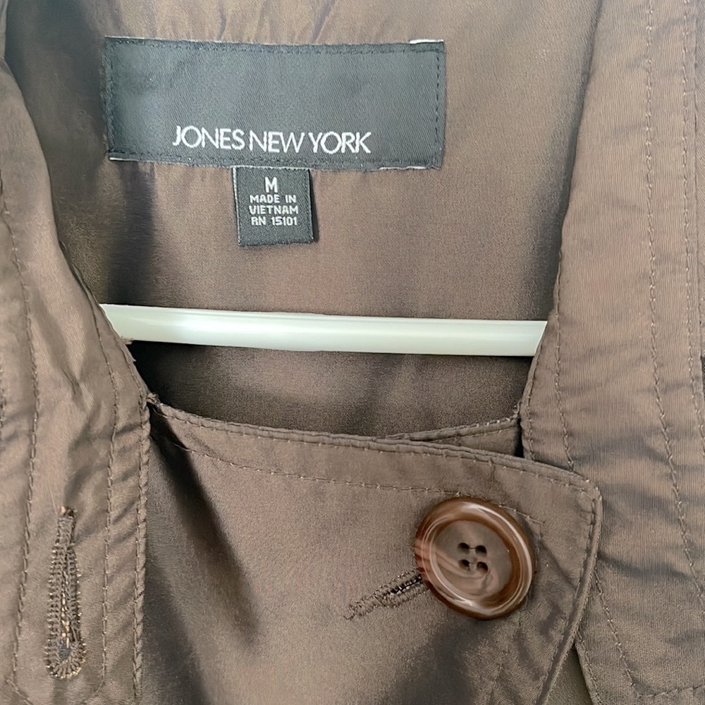 Woman’s jacket - Picture 2 of 5